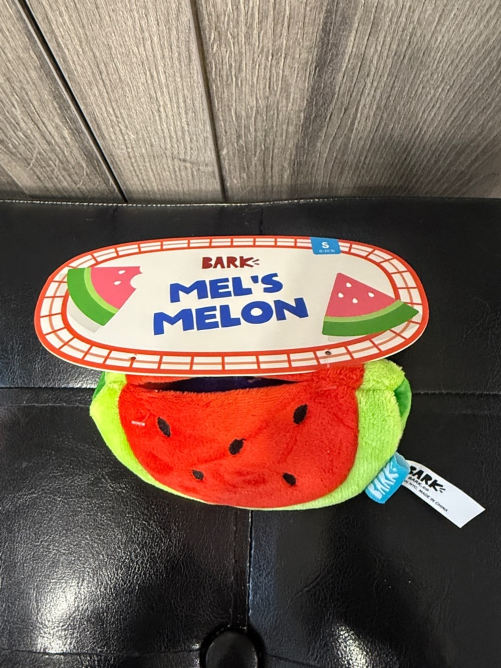 New Barkbox Mel's Melon Watermelon Bark Dog Plush Stuffed Crinkle Squeaky Toy